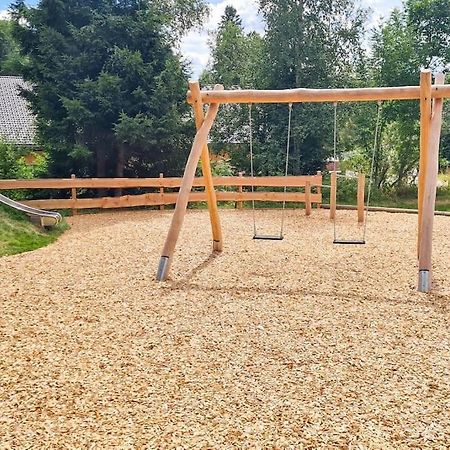 שלוכזי Fewo Sperlingskauz Mit Pool, Sauna & Hochschwarzwaldcard מראה חיצוני תמונה