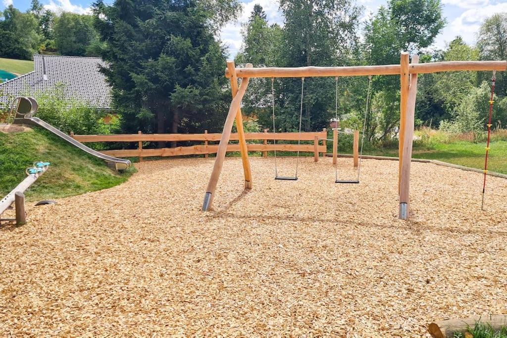 שלוכזי Fewo Sperlingskauz Mit Pool, Sauna & Hochschwarzwaldcard מראה חיצוני תמונה